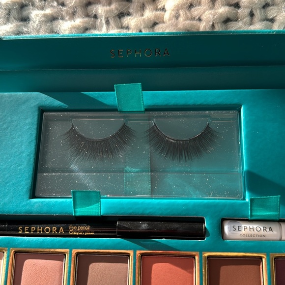 Sephora palette with lashes - Picture 5 of 8